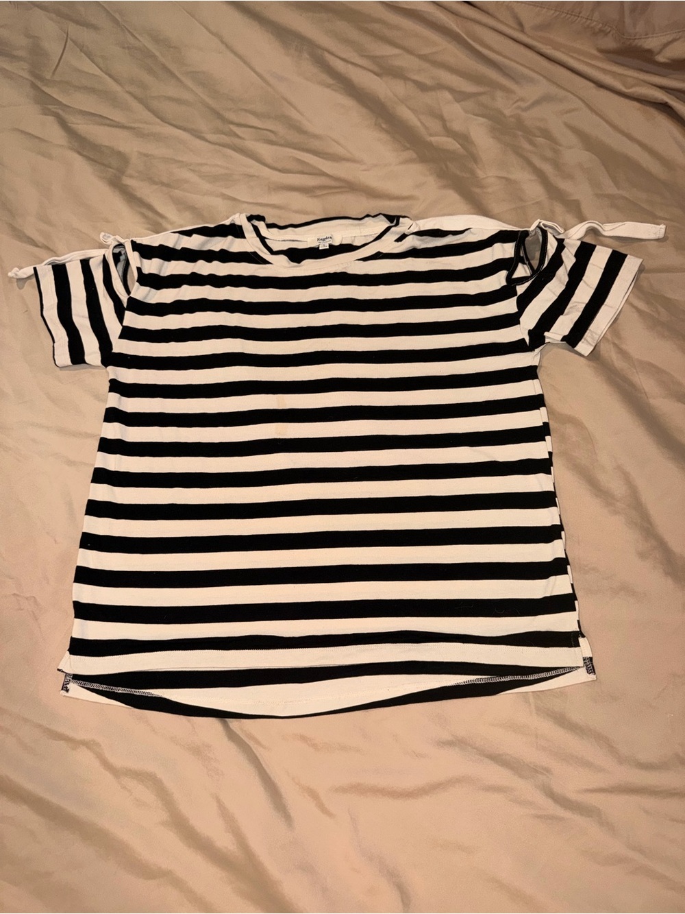 Women’s Striped Cold Shoulder Tee Shirt Hayden Size Medium